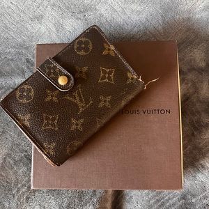 Authentic pre-loved Louis Vuitton wallet